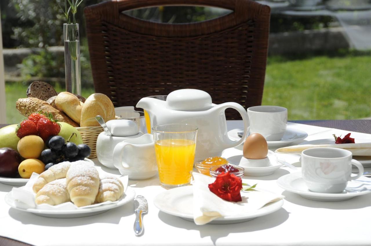 Feldhof Schenna Aparthotel Bagian luar foto