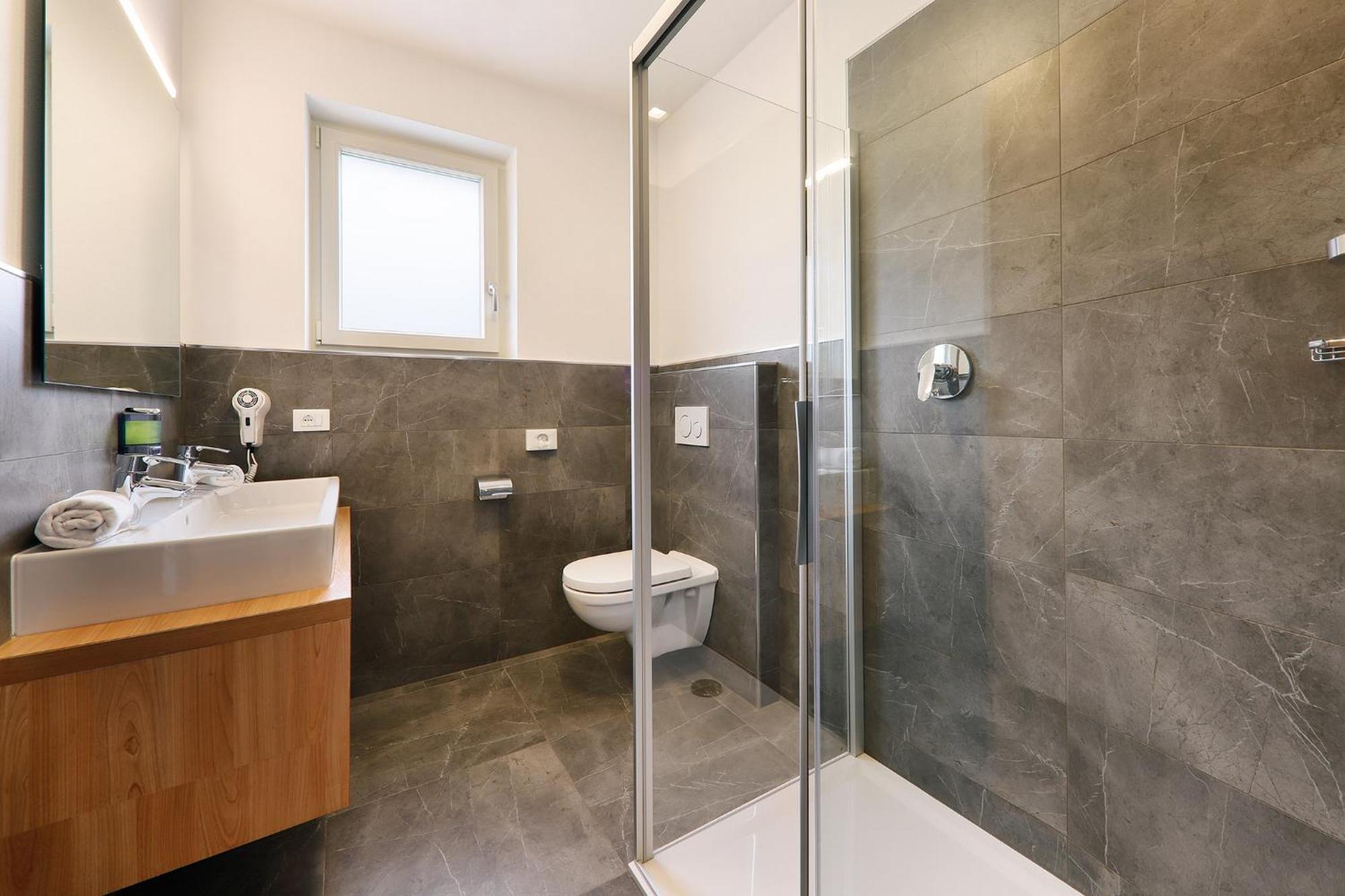 Feldhof Schenna Aparthotel Bagian luar foto